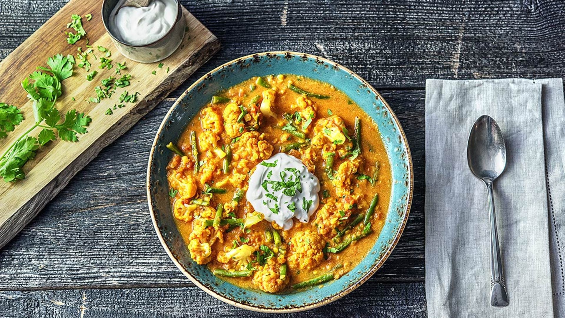 Curry night tonight? We've got you sorted with a cauliflower Dal recipe with lentils and greek yoghurt!