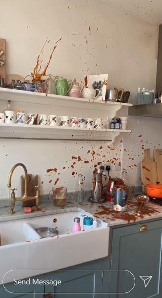 lisa-kitchen-disaster-