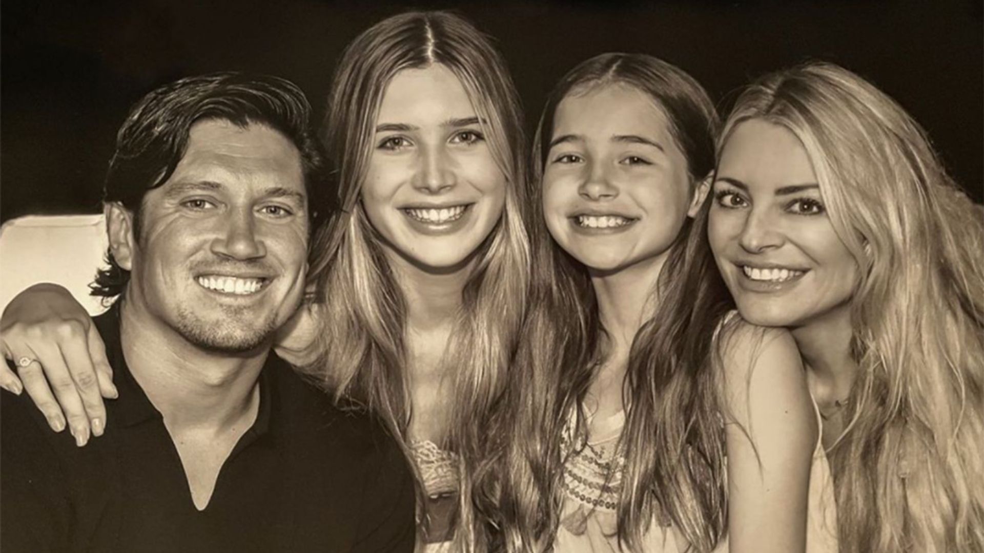 Tess Daly's daughters bake special homemade treats for dad Vernon Kay