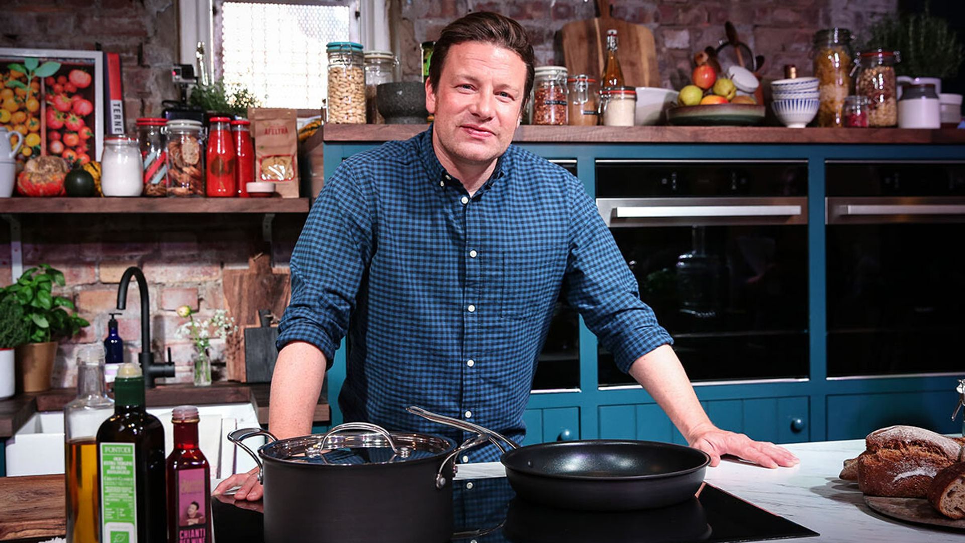 Jamie Oliver's alternative Easter lunch recipe sparks fan reaction