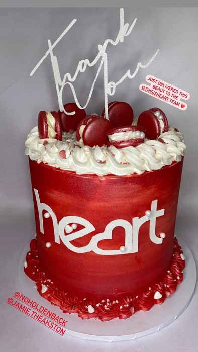 heart-radio-cake
