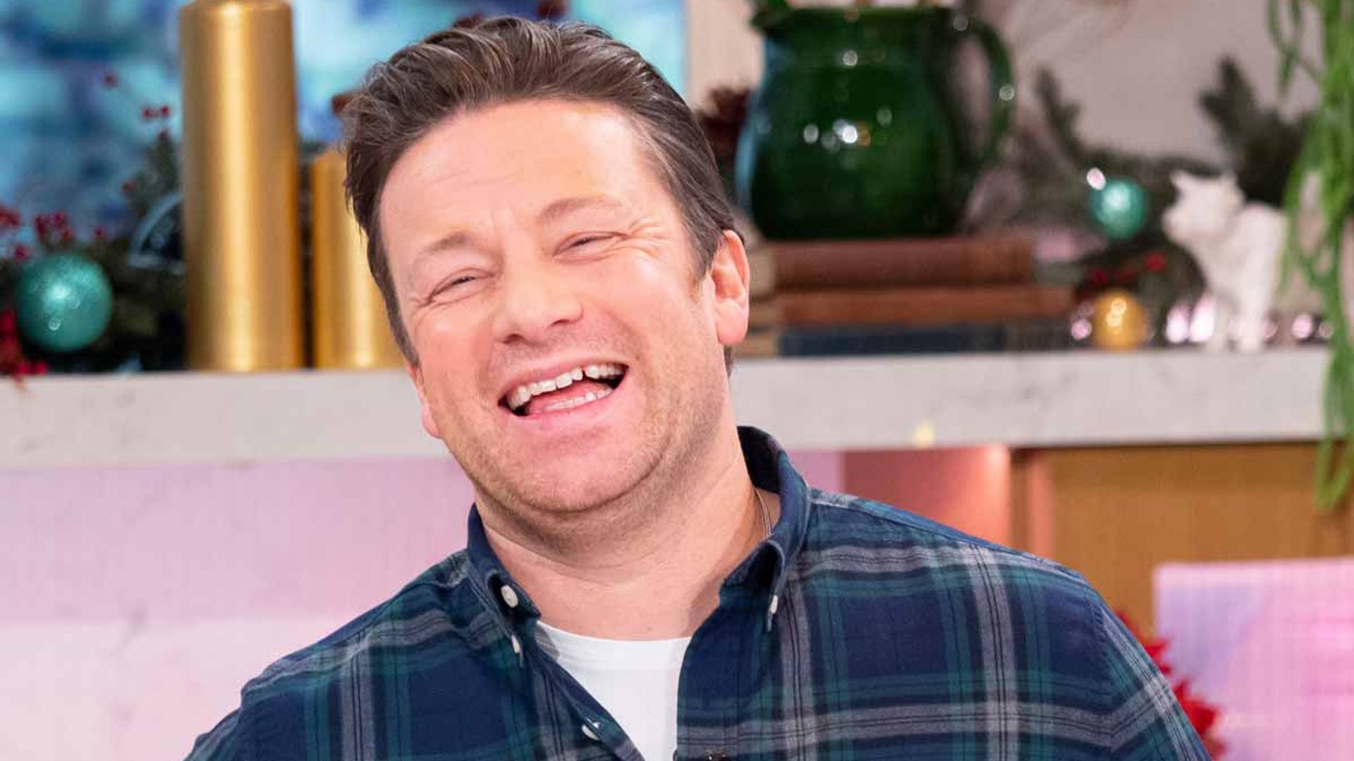 Jamie Oliver divides fans with controversial Friends recipe - but Courteney Cox approves