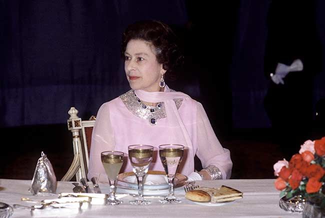 queen-elizabeth-banquet
