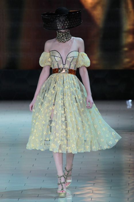 Paris Fashion Week: Sarah Burton for Alexander McQueen unveils her ...