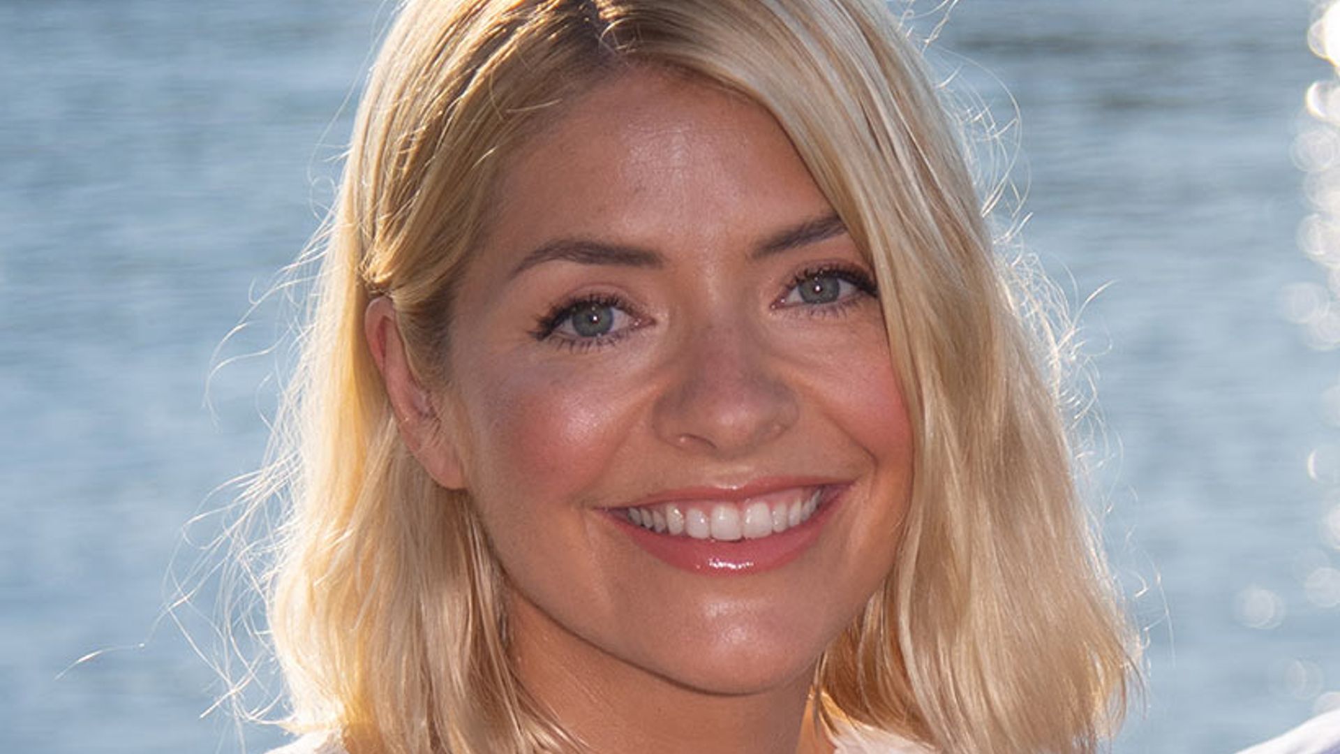 Holly Willoughby's terrific in tartan on I'm a Celebrity and causes the All Saints website to crash