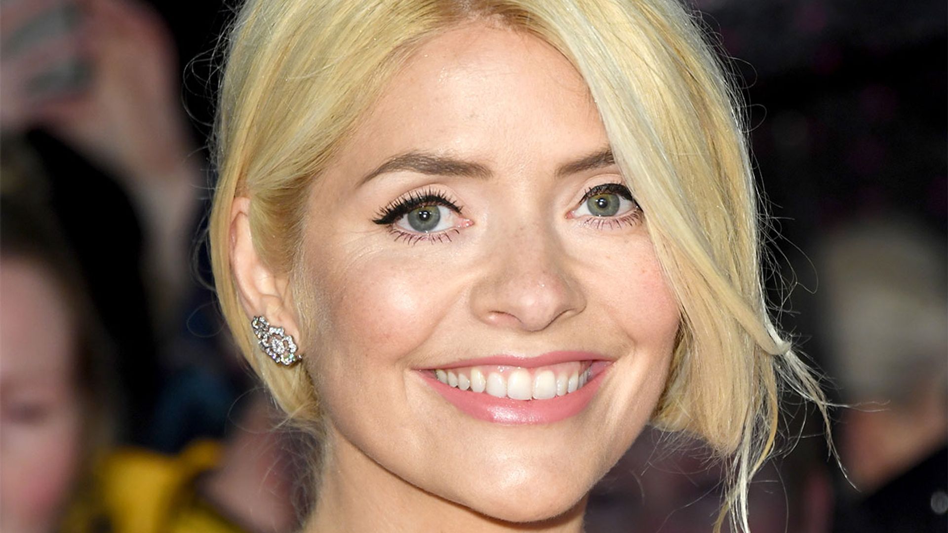 holly-willoughby-bob