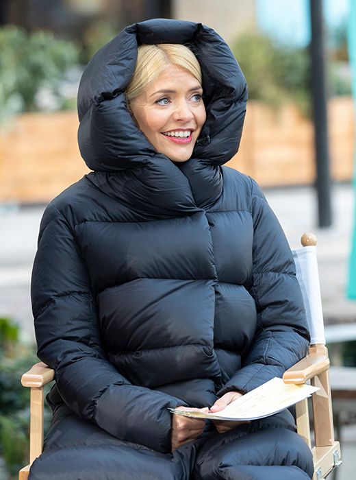 holly-willoughby-puffer-jacket-this-morning