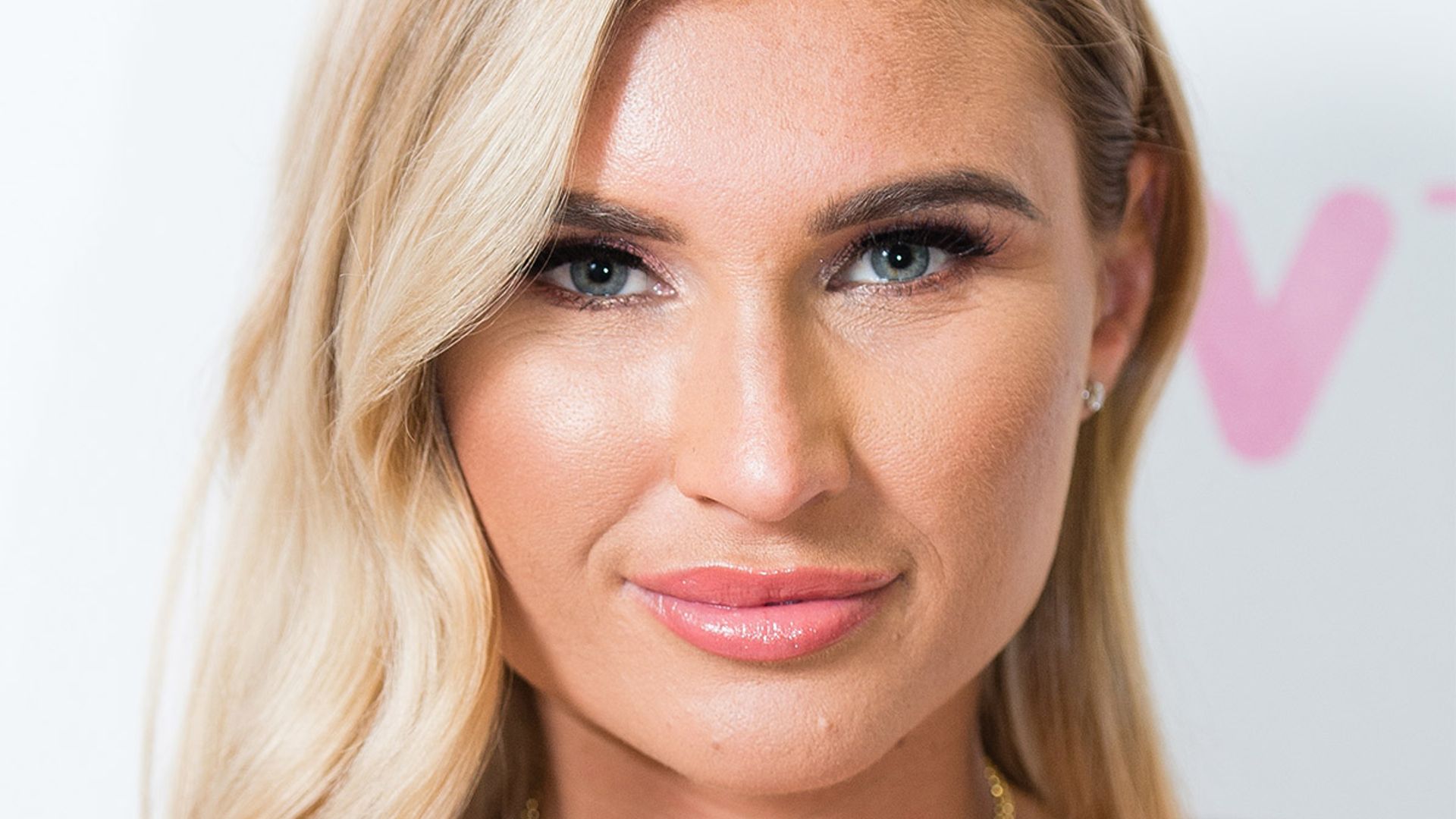 Billie Faiers' camouflage Topshop jacket is ideal for your spring wardrobe