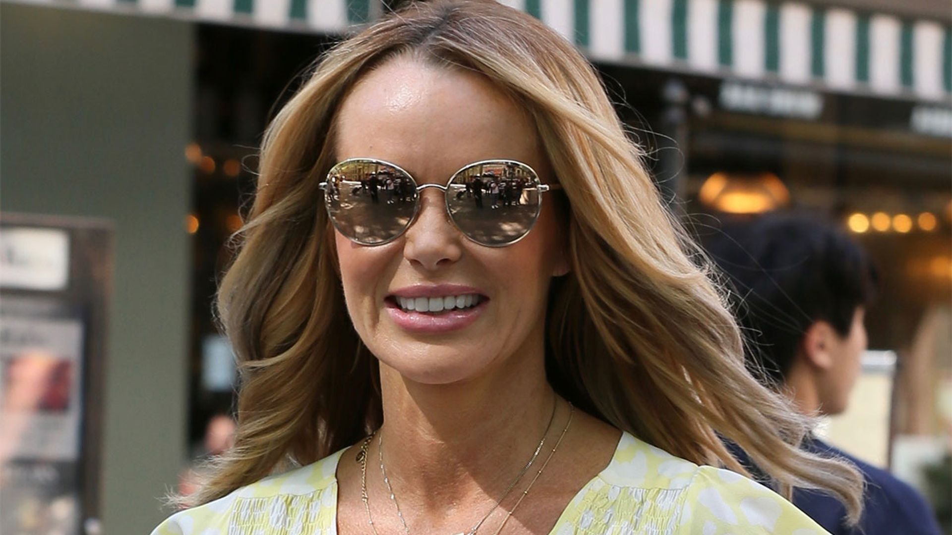 Amanda Holden wows in sexy shorts - and a pair of AMAZING Zara flats