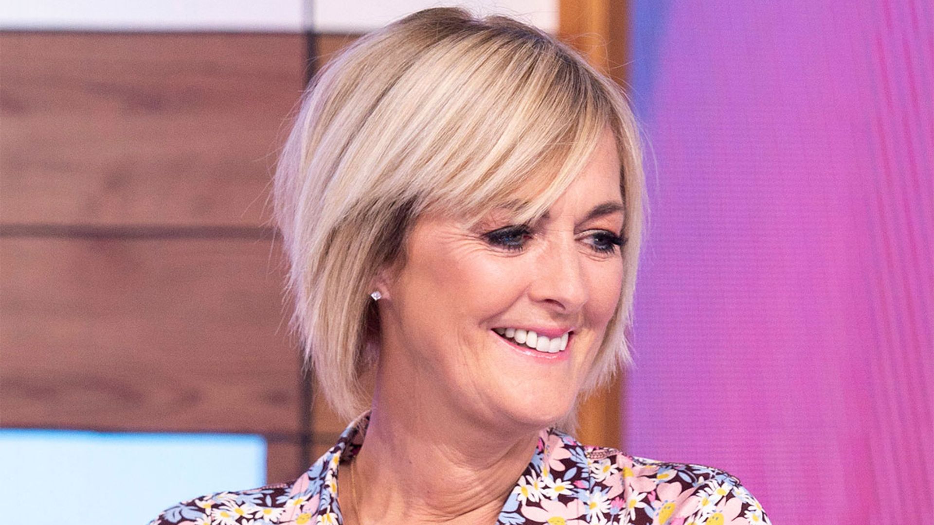 Loose Women fans are going CRAZY for Jane Moore's orange dress