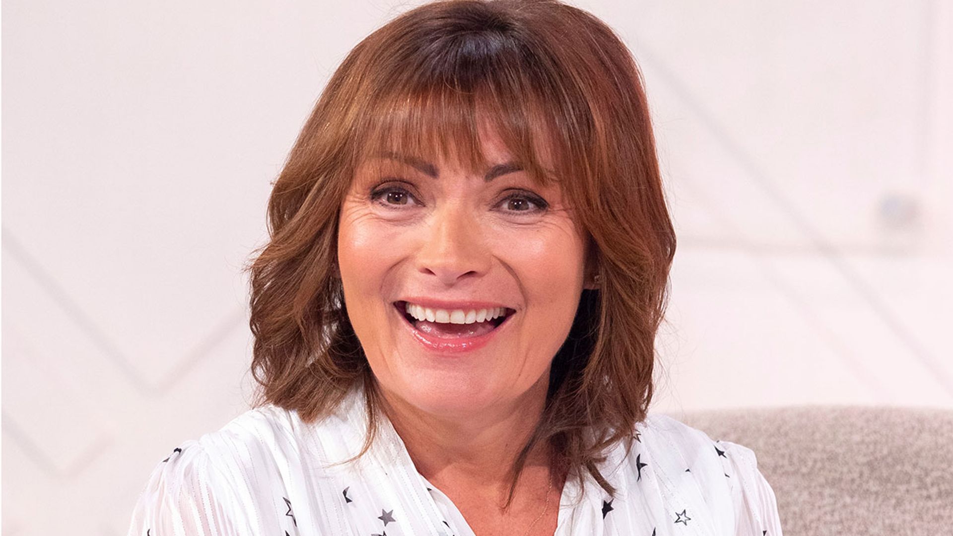 Lorraine Kelly takes on the rope-print trend - and totally nails it