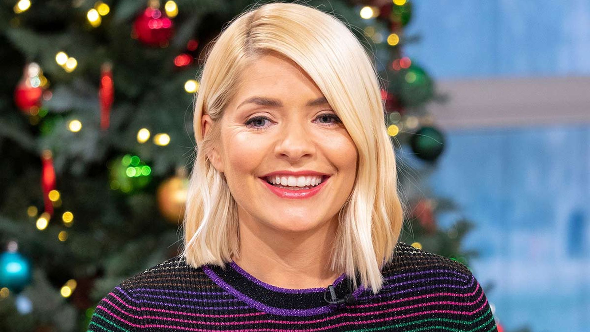 Holly-Willoughby-Christmas-this-morning
