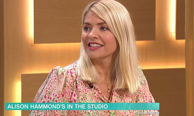 holly-willoughby-pink-dress-monday-this-morning
