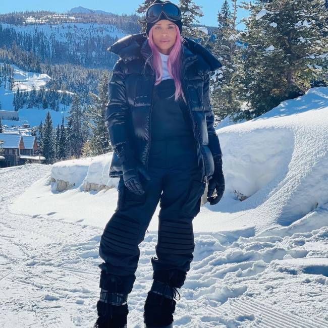 ciara-ski-outfit