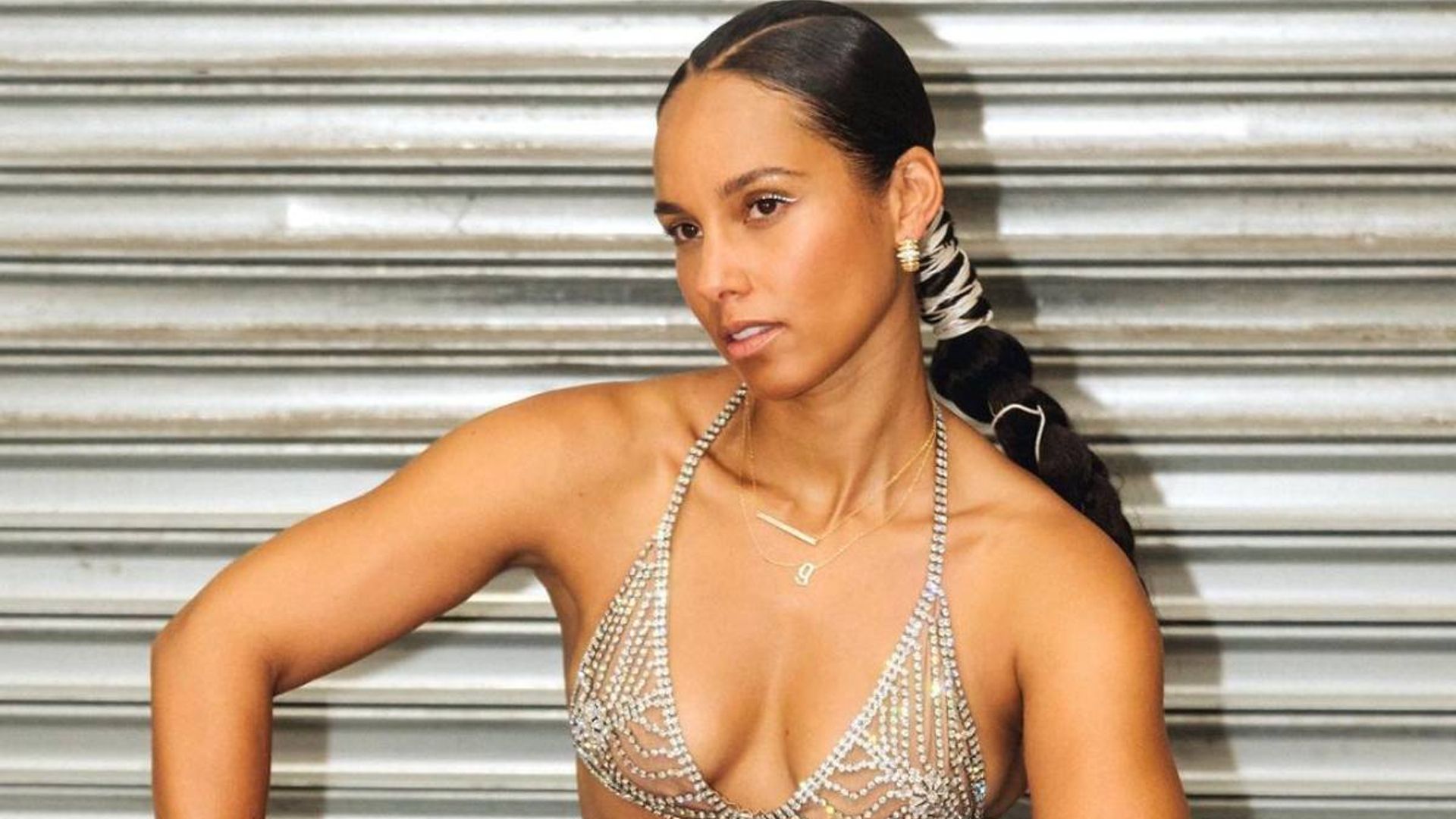 Alicia Keys almost broke the internet in this sizzling pre-Super Bowl sparkly look