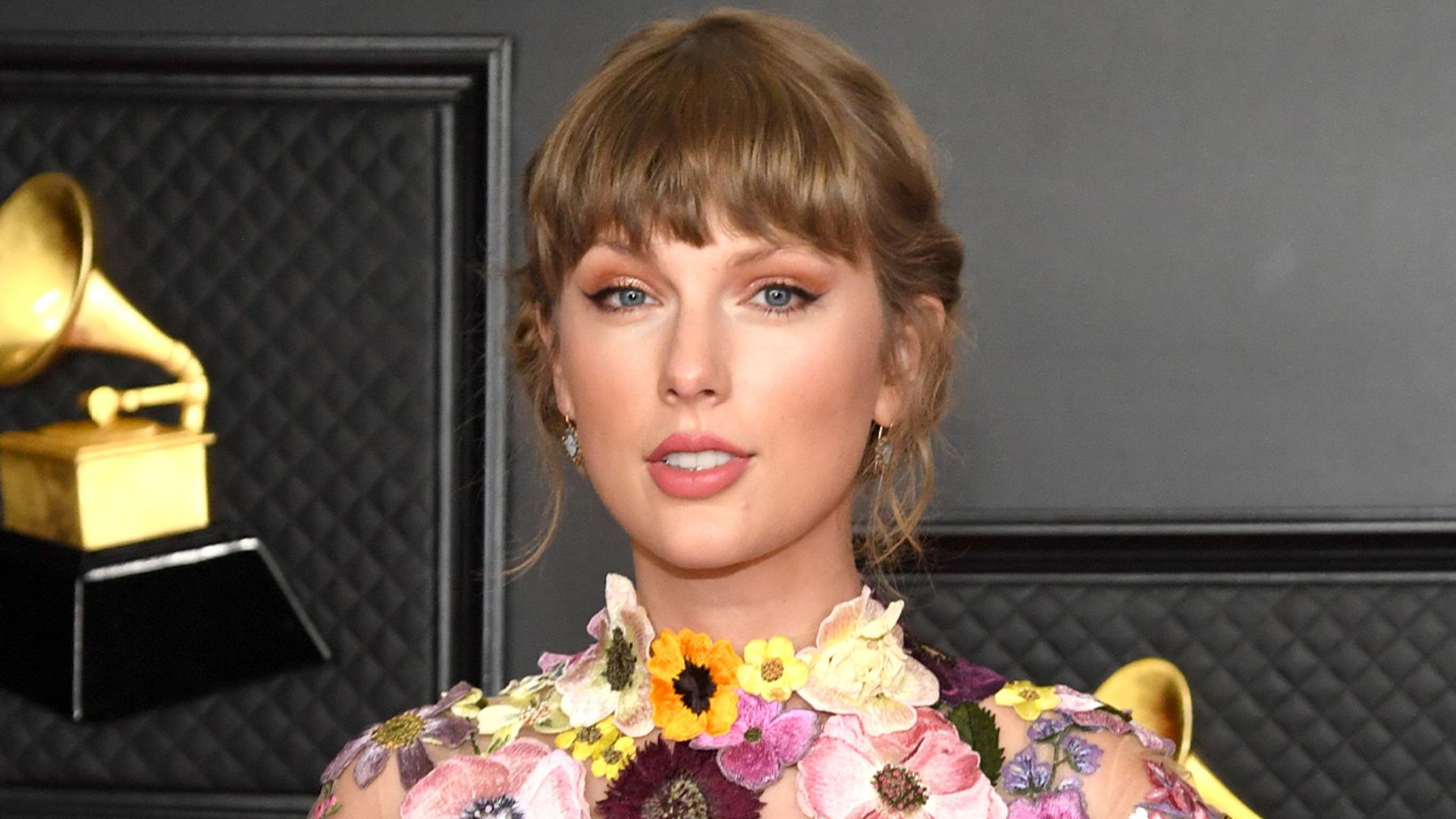 Taylor Swift's psychedelic Grammys dress will get you seriously excited for spring