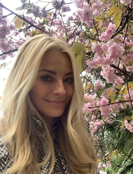 tess-daly-jumpsuit-blossoming-tree