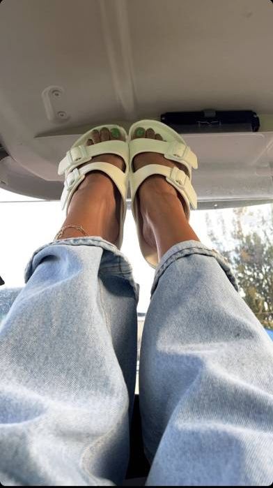 Hailey Bieber claims these are THE pants for summer - and we found a ...
