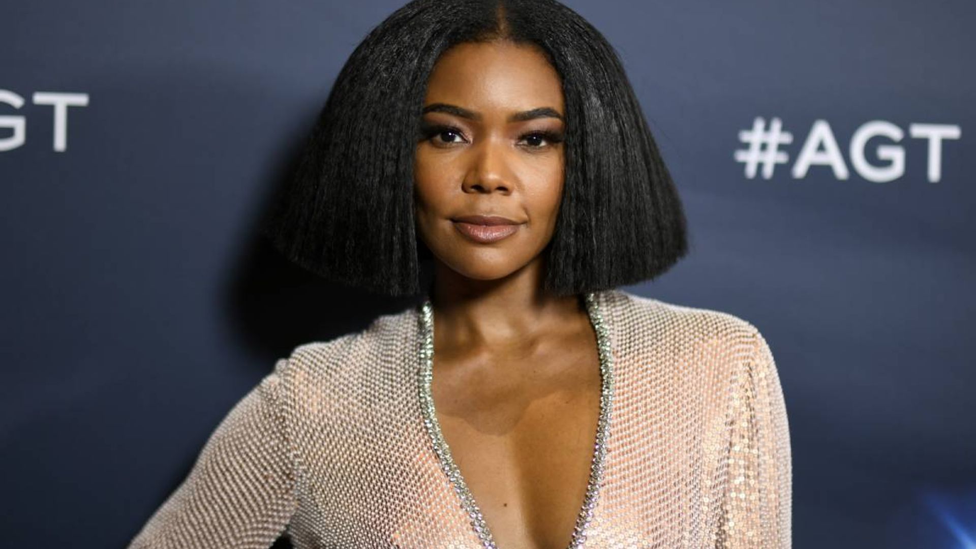 Gabrielle Union twins with daughter in family home as she debuts a new look