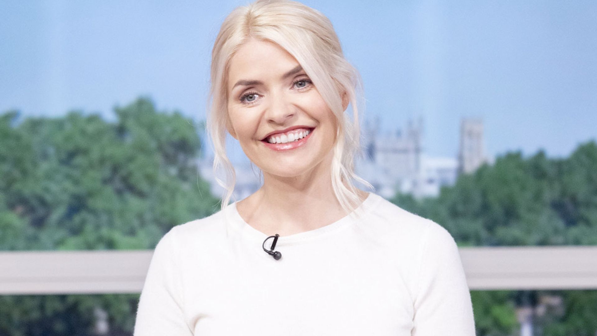holly-willoughby