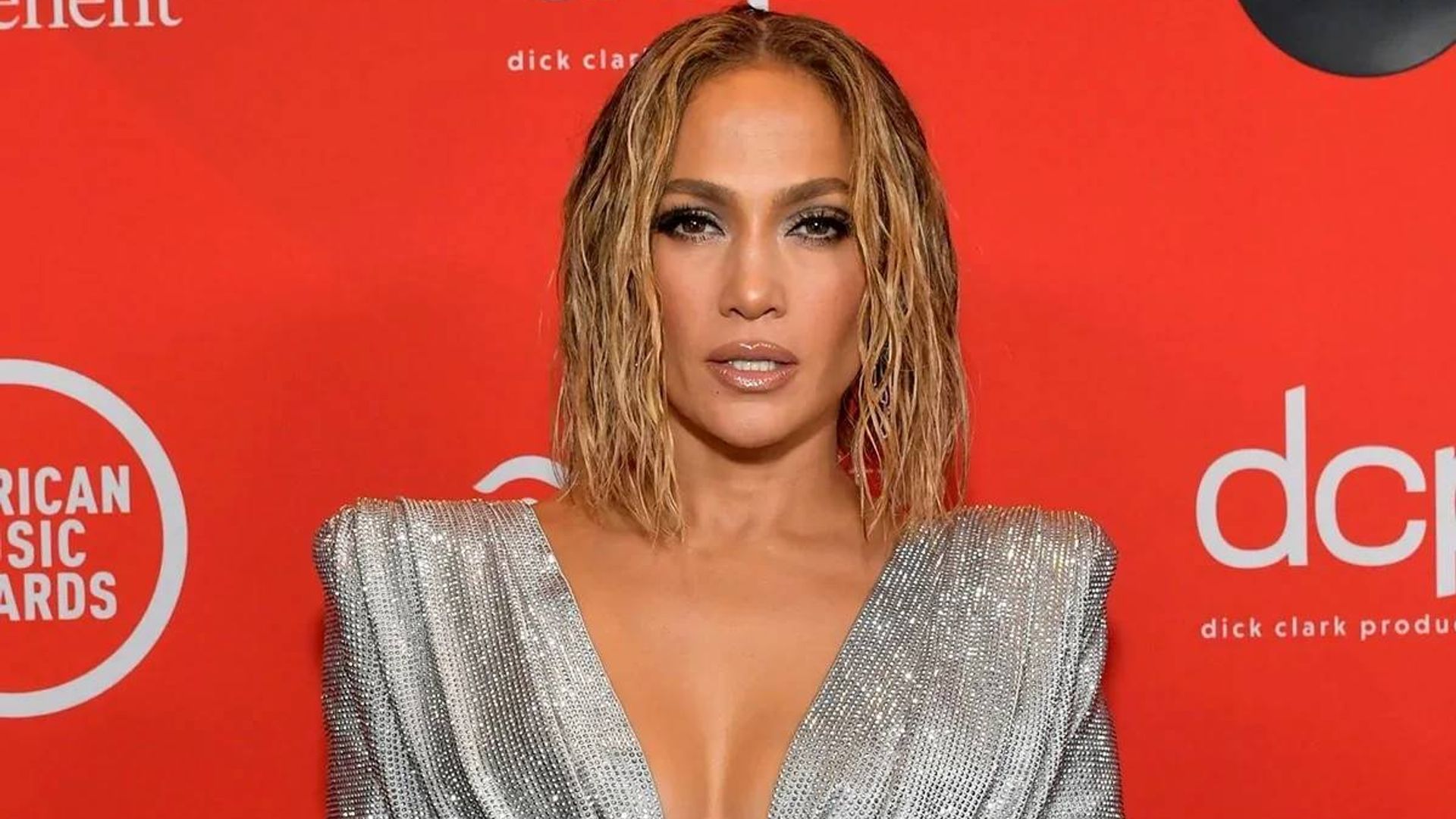 Jennifer Lopez stepped out in a look you would never expect - and we’re obsessed 