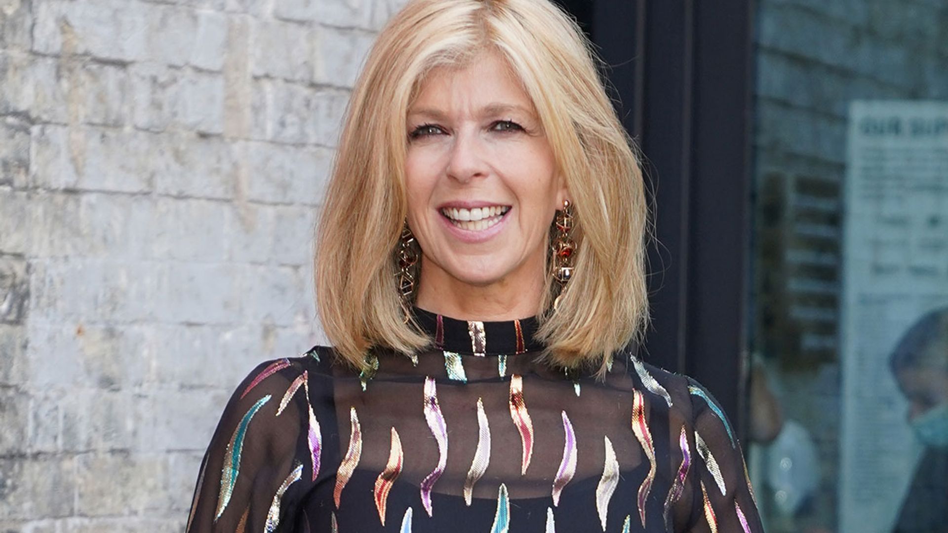 Kate Garraway makes major style change with most unexpected trousers