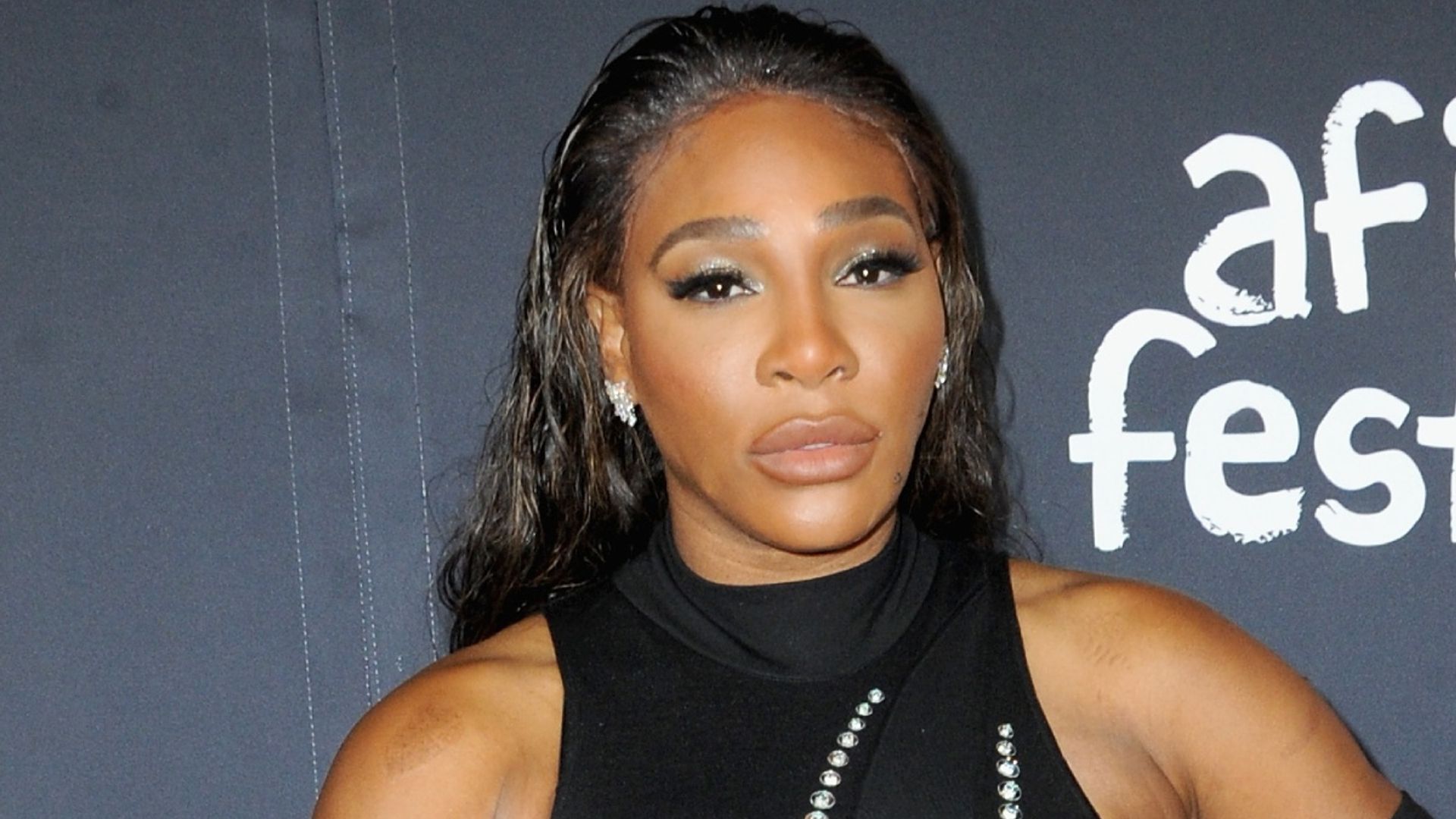serena-williams-black-outfit-night-out