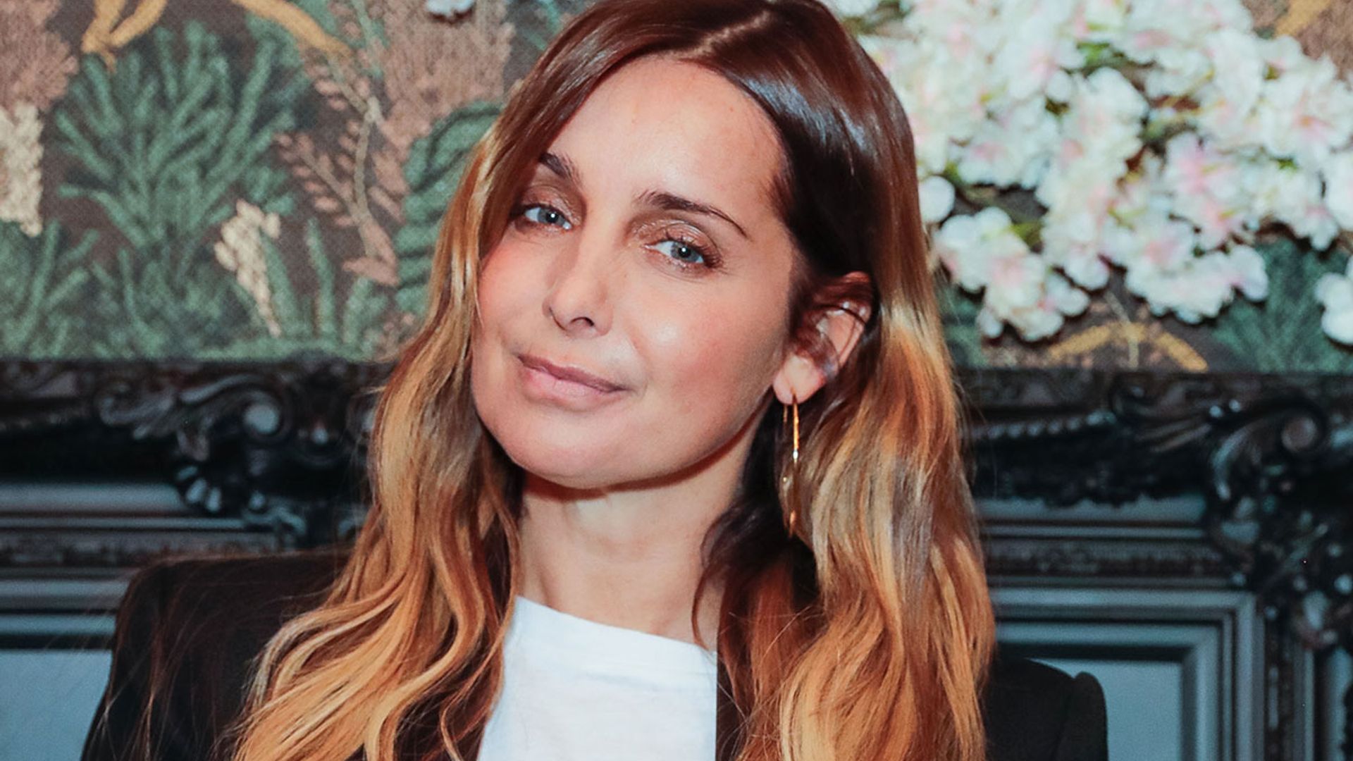 Louise Redknapp poses in ultra flattering jeans and knit – and fans love it