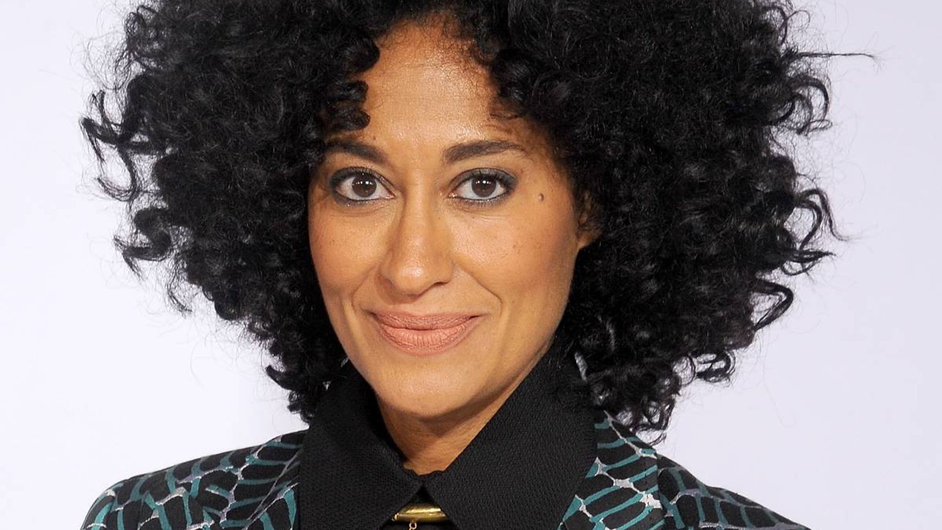 tracee-ellis-ross-unexpected-look-sparks-reaction
