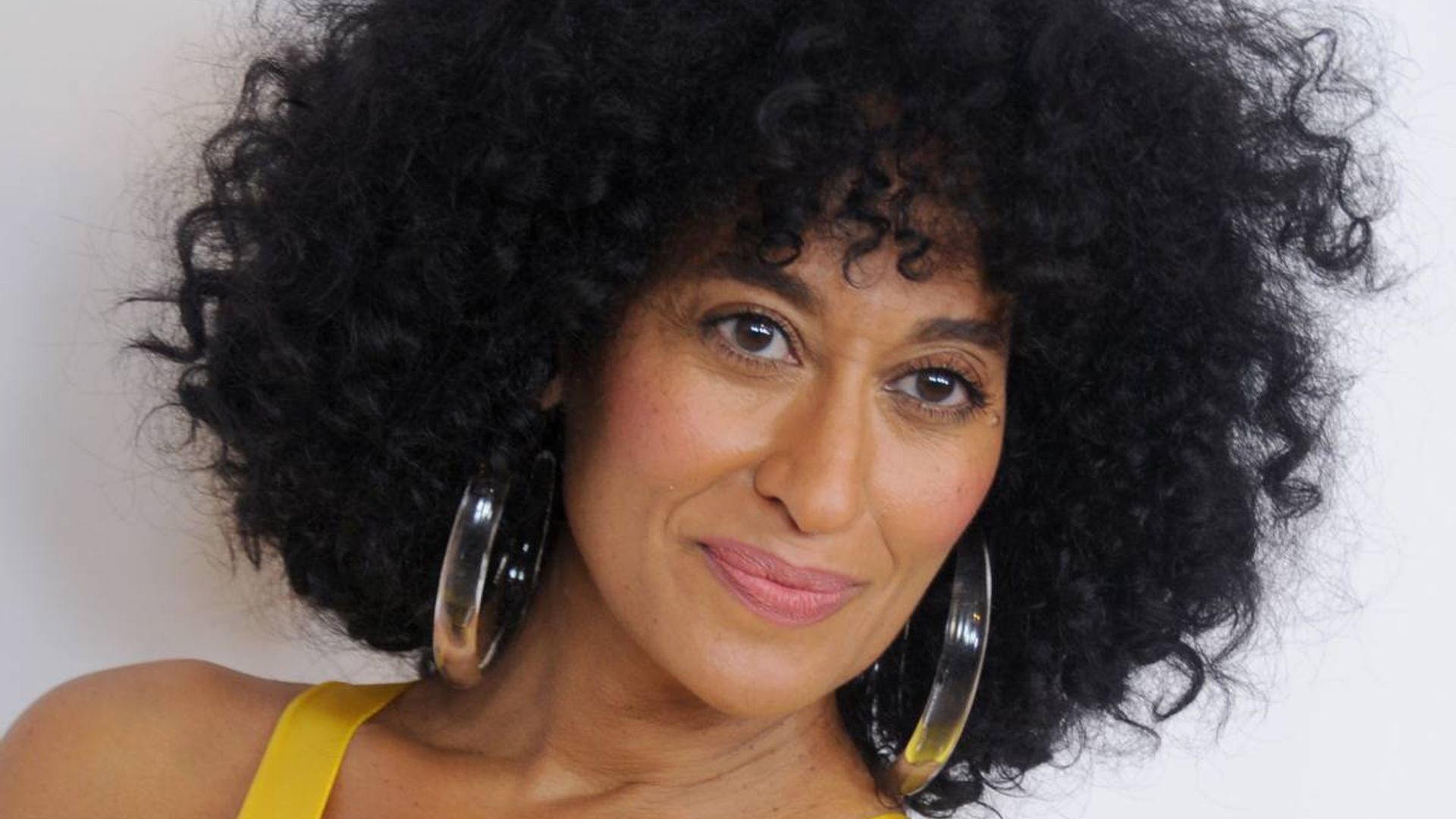 Tracee Ellis Ross nails sporty look in gorgeous new photos during weekend break