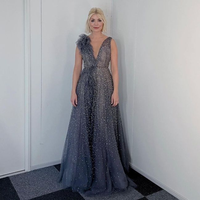 holly-willoughby-sparkling-dress