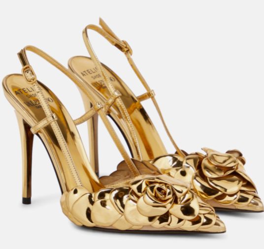 gold-shoes-adele