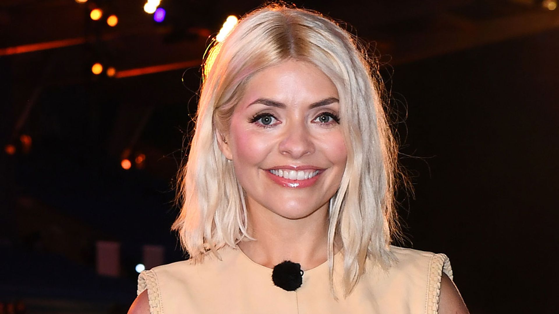 Holly Willoughby debuts striking new jewellery in stunning selfie