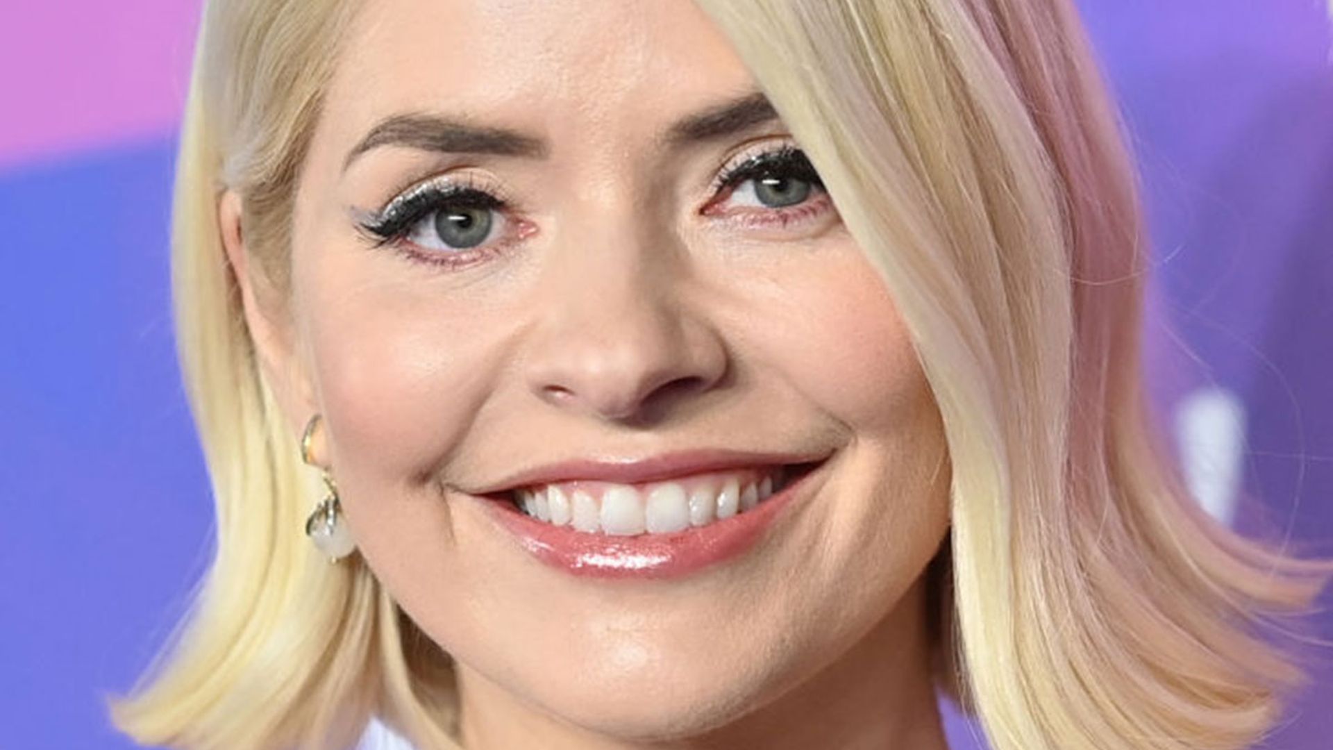 Holly Willoughby's brand new pastel M&S dress is already flying off of the shelves – go, go, go!