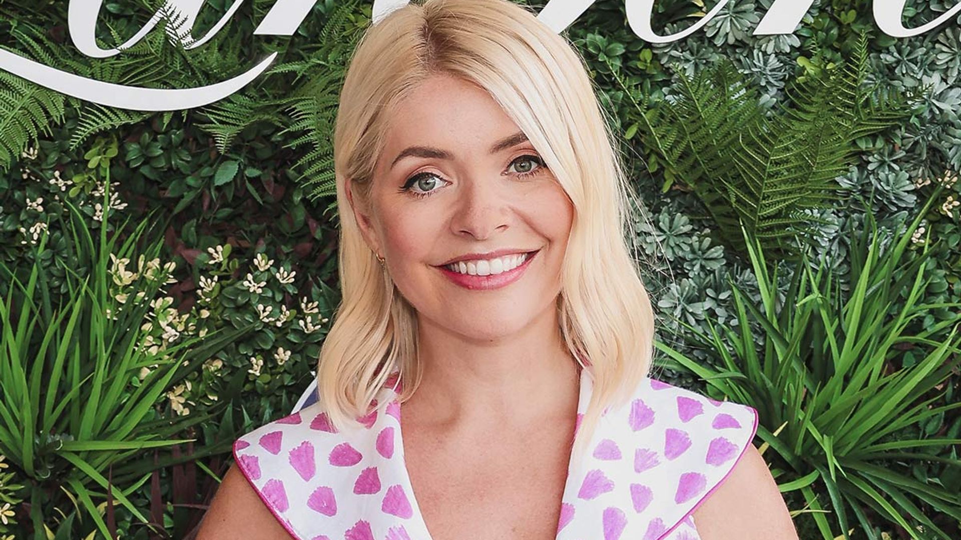 Holly Willoughby has a movie star moment at Wimbledon in Marilyn dress