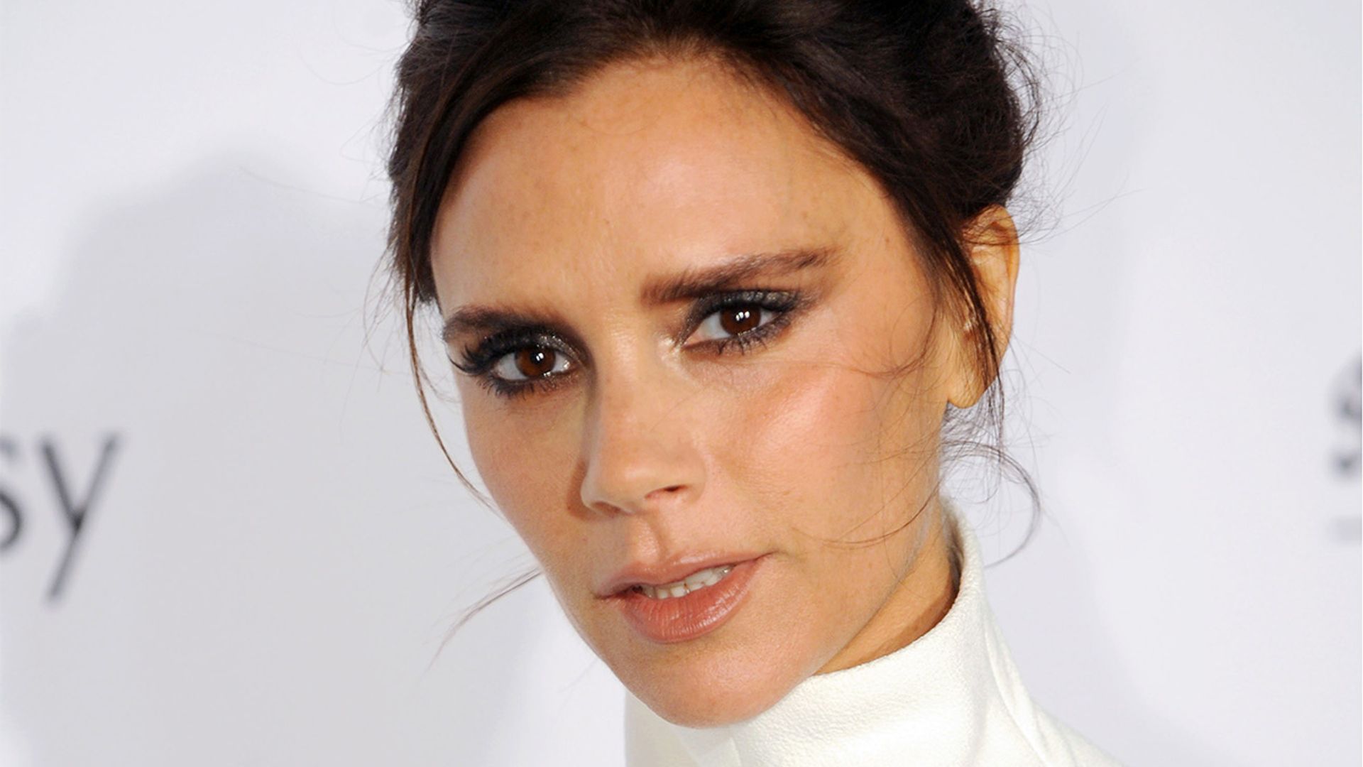 Victoria Beckham shows her Instagram fans how to pull off white skinny jeans