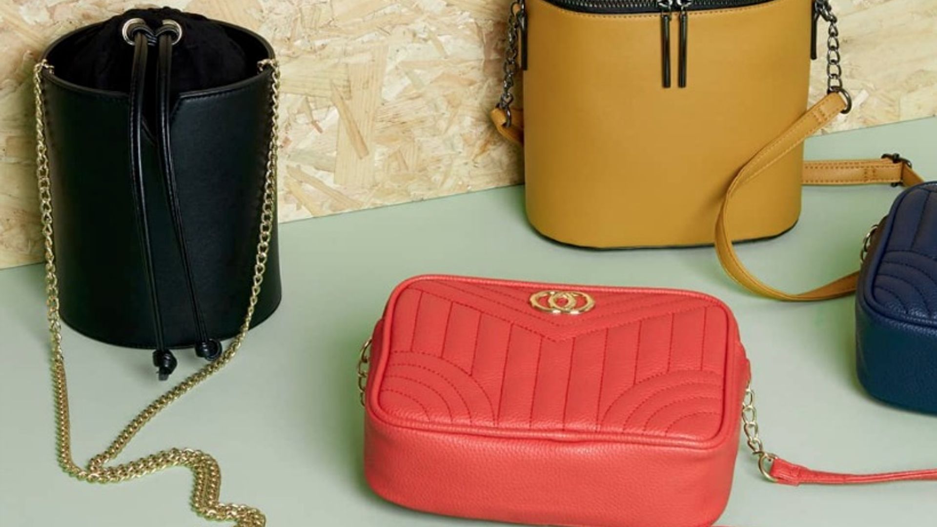 Primark is selling an incredible dupe of the Gucci Marmont bag | HELLO!