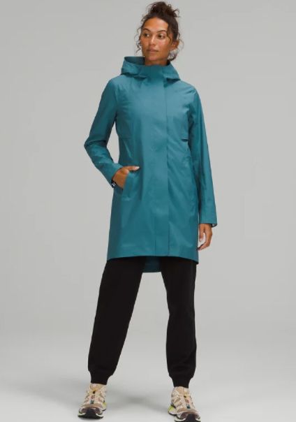 lululemon-rain-jacket
