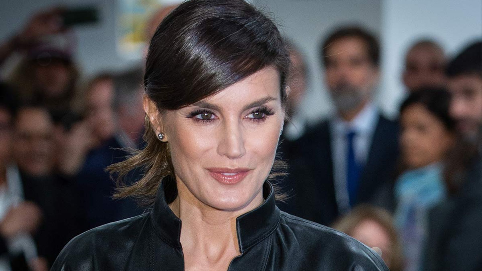Queen Letizia turns heads in edgy leather dress