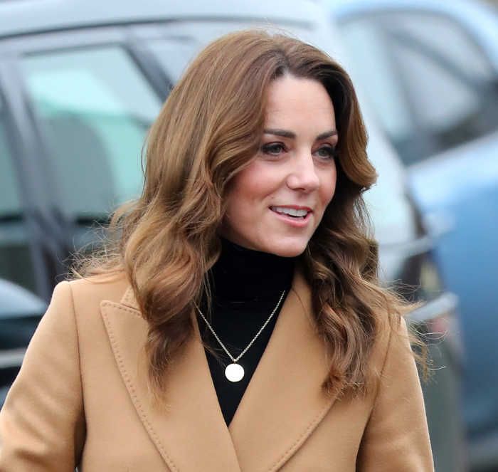 kate middleton wearing initial disc necklace