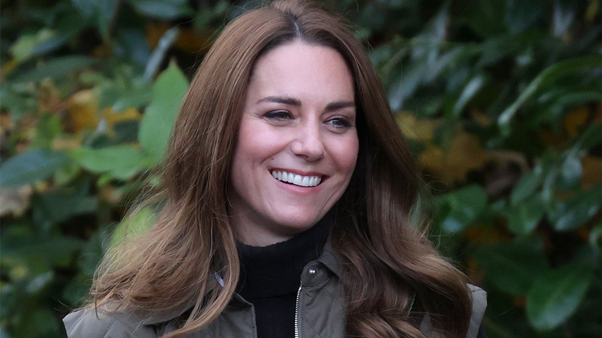 Kate Middleton surprises in skinny jeans and the item of the season