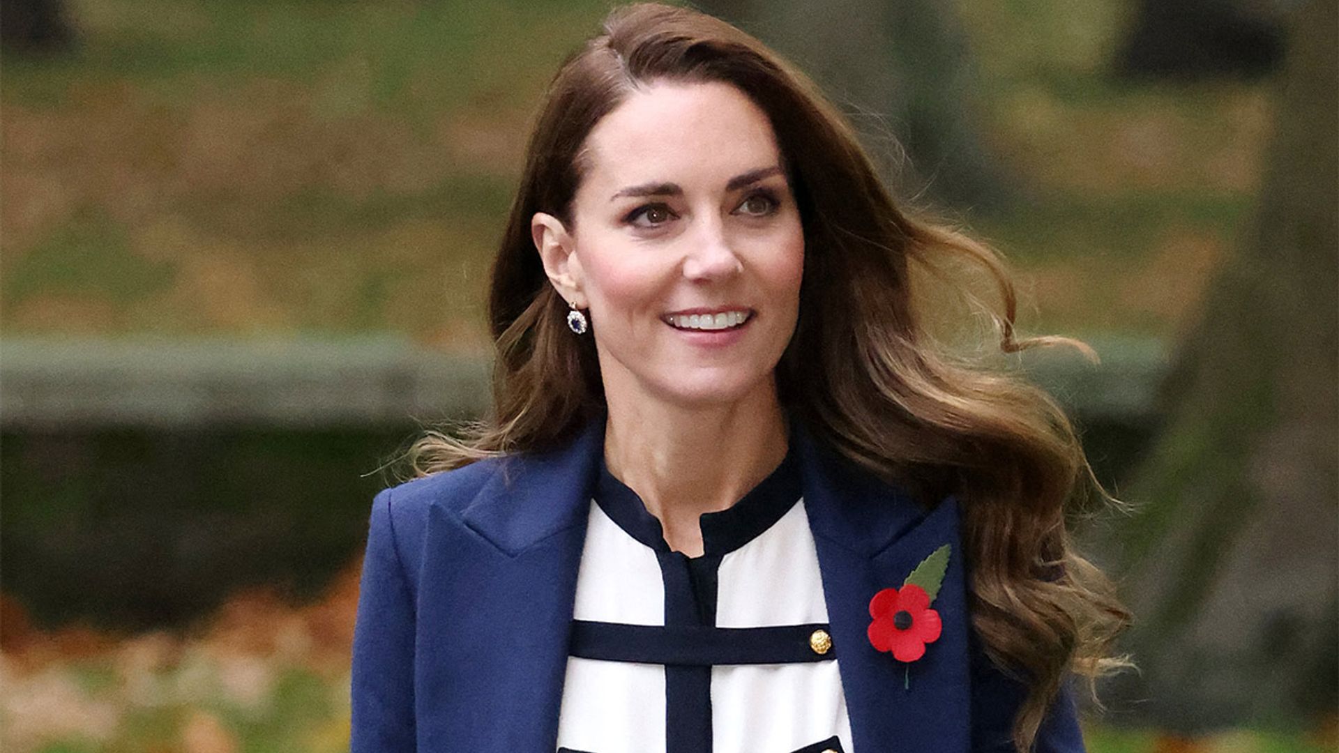 Kate Middleton rocks unique Alexander McQueen sailor outfit at London museum