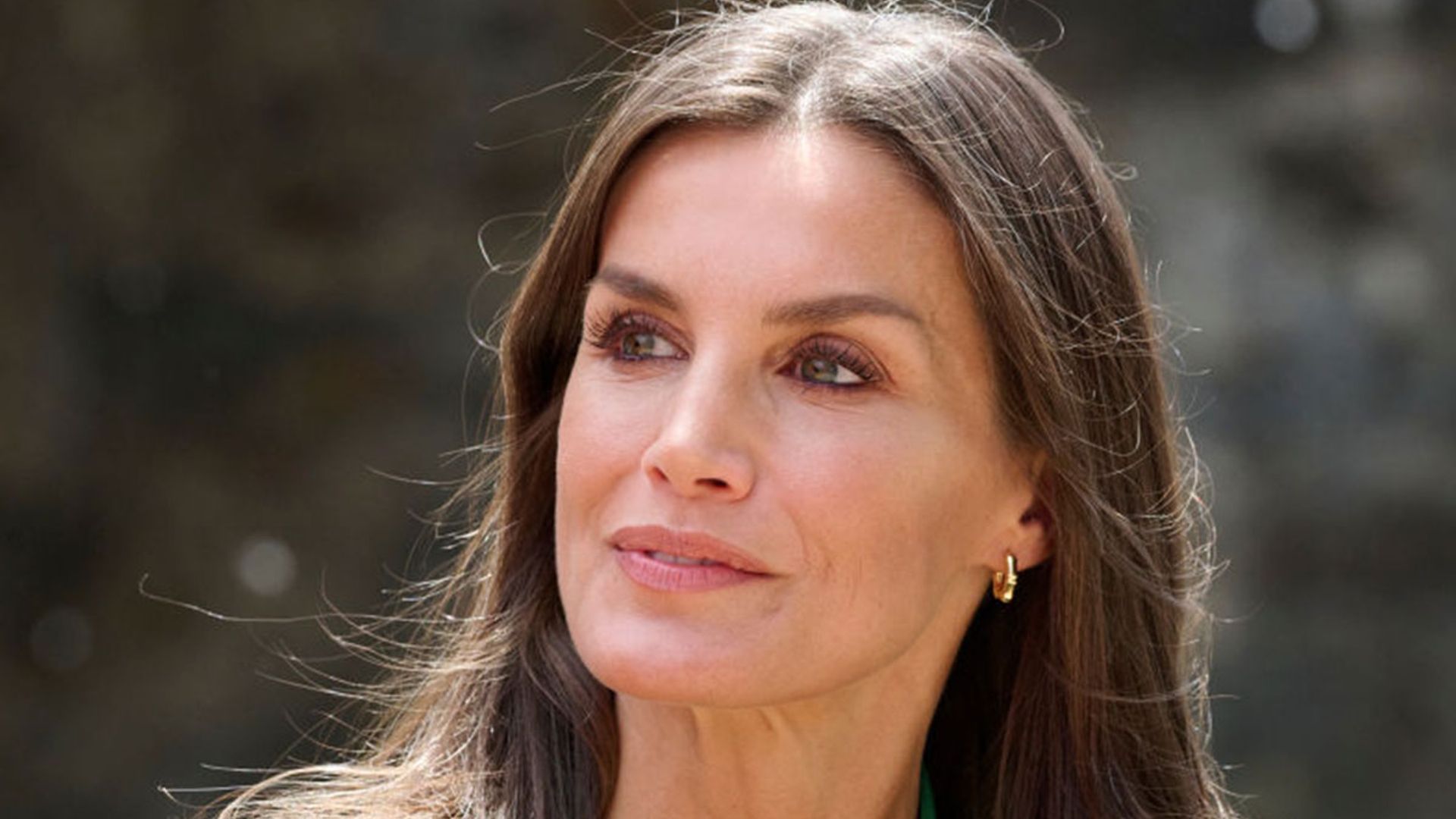 Queen Letizia is a spring goddess in the colour of the season – and wow