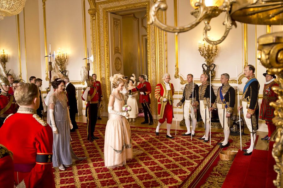 Sneak peek at the 2013 Downton Abbey Christmas special | HELLO!