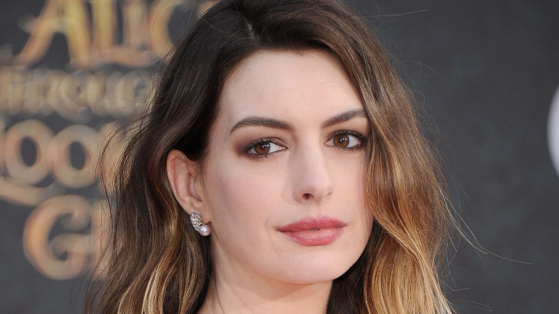 Anne Hathaway praised by fans after sharing post that may cause offence