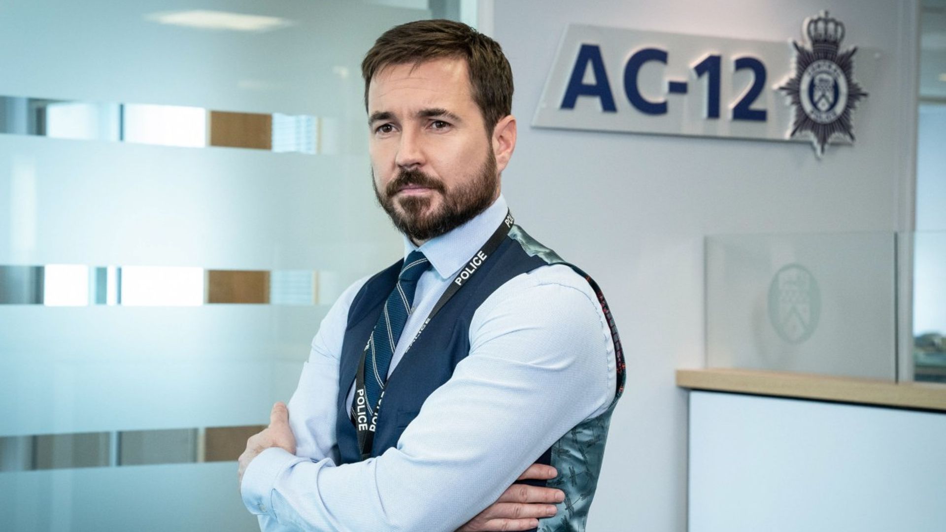 Martin Compston did soup diet to fit back into Line of Duty suits 