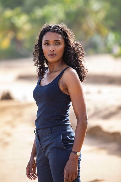 Death in paradise sara martins Why did