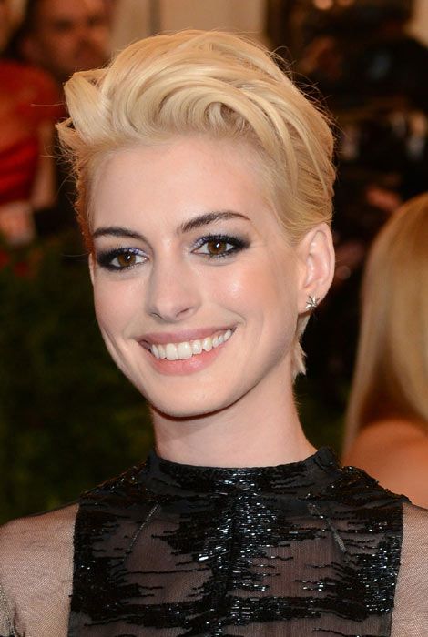 Anne Hathaway experiments with new bleached blonde hair 