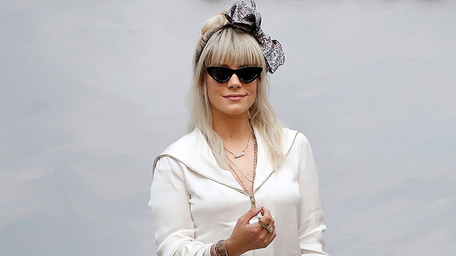 Lily Allen goes platinum blonde – and looks FABULOUS