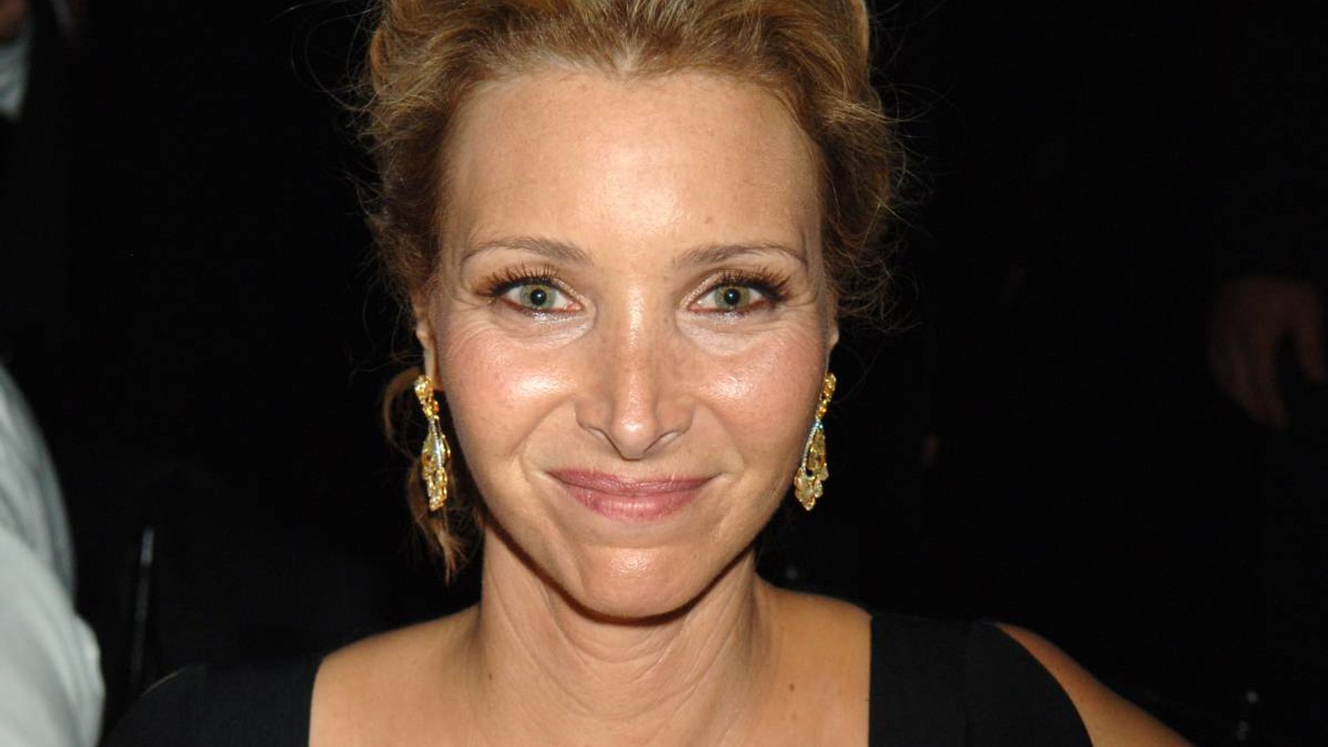 Friends Star Lisa Kudrow Looks Unrecognisable With Brown Hair In New Photo Hello